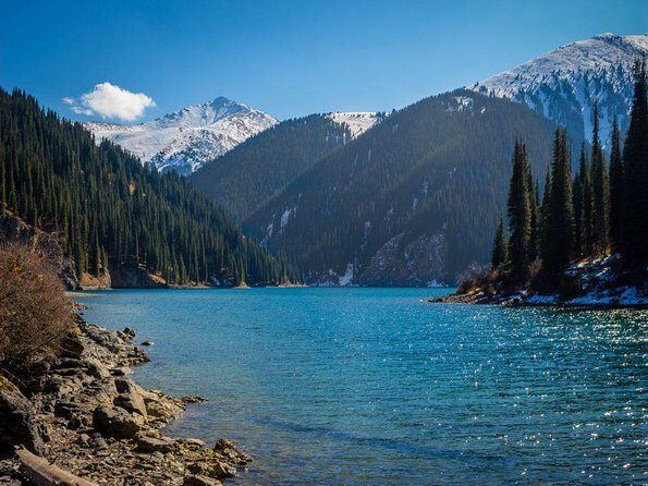 Hồ Kolsay – Bộ Ba Viên Ngọc Xanh Giữa Dãy Núi Tien Shan Hồ Kolsay – Bộ Ba Viên Ngọc Xanh Giữa Dãy Núi Tien Shan