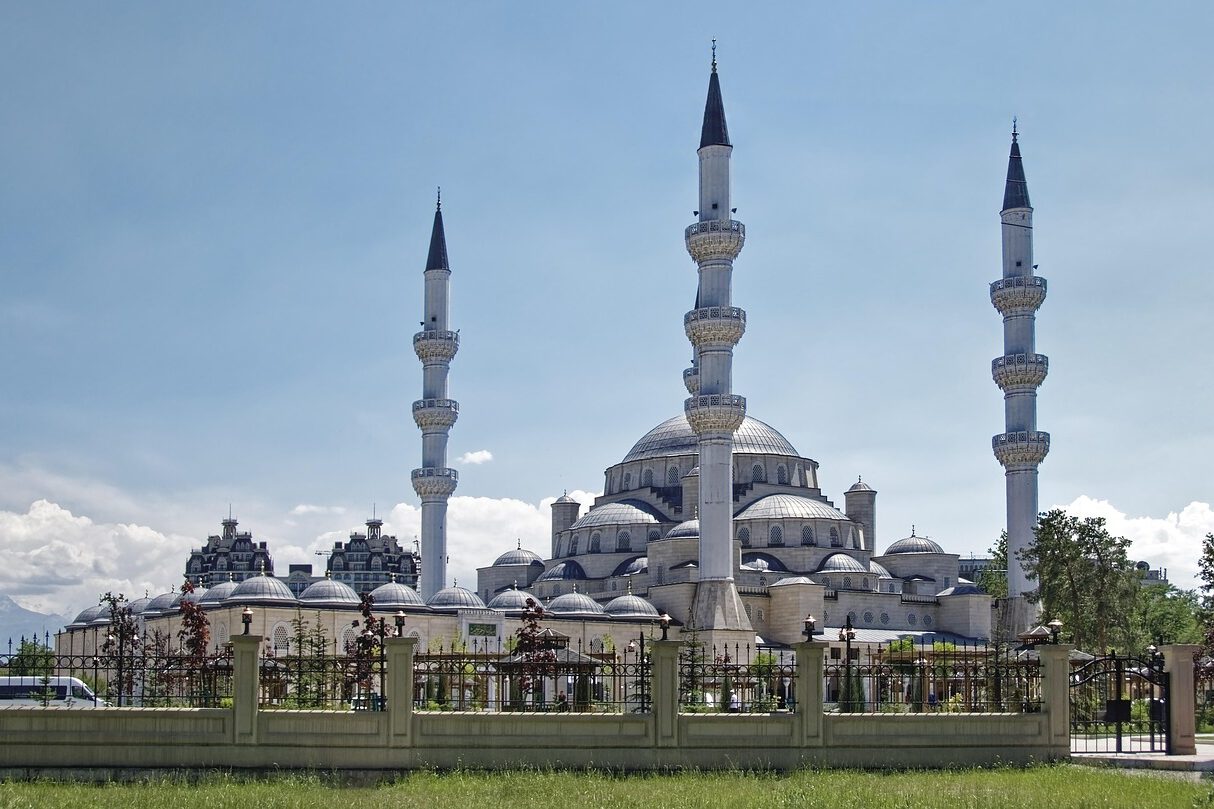 Bishkek – Thành phố mở cửa ra thiên nhiên hoang dã của Kyrgyzstan