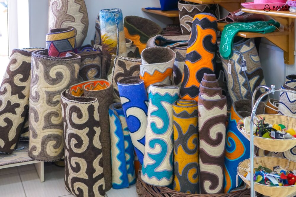 quà lưu niệm trung á 5